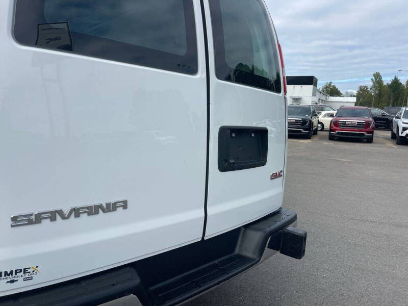 2023 GMC Savana 2500