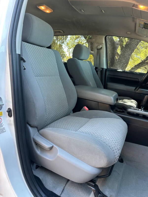 2011 Toyota Tundra Grade