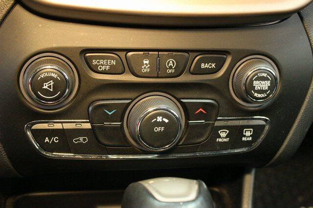 2016 Jeep Cherokee Latitude Altitude