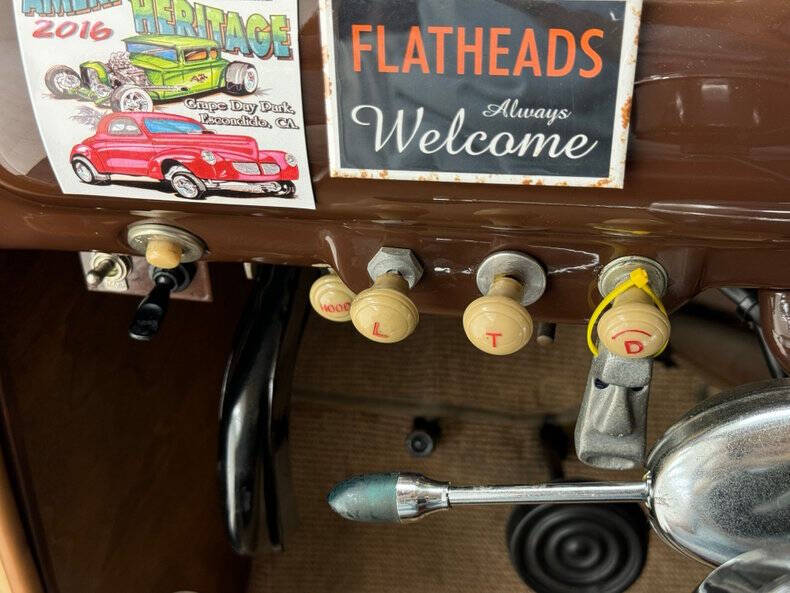 1941 Ford Super Deluxe