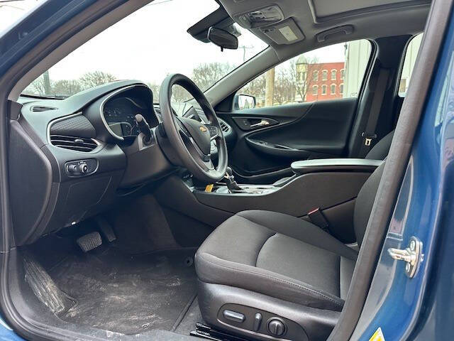 2024 Chevrolet Malibu LT