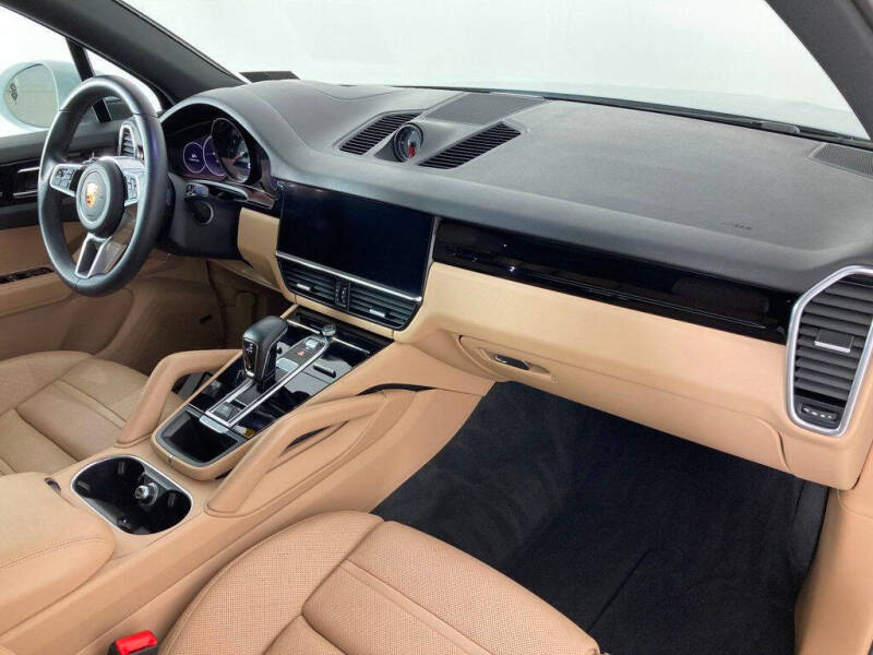 2023 Porsche Cayenne