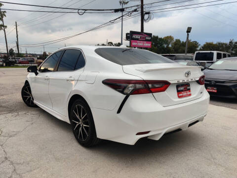 2023 Toyota Camry SE Nightshade