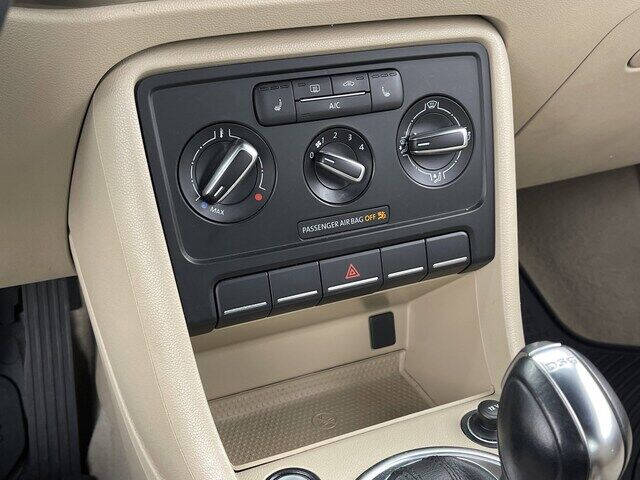 2013 Volkswagen Beetle Convertible