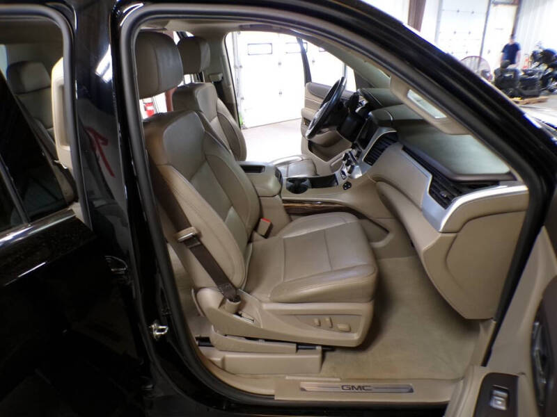 2020 GMC Yukon XL SLT