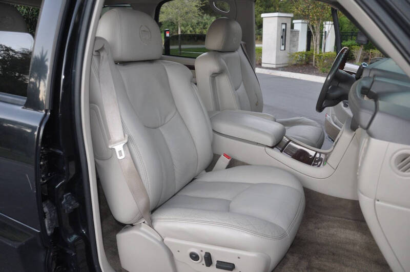 2003 Cadillac Escalade