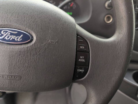 2007 Ford E-Series E-350 SD XLT