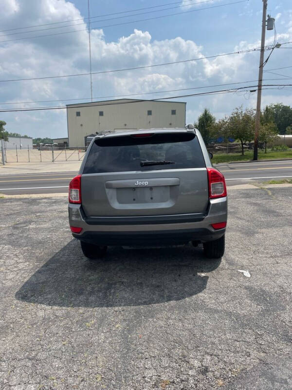 2011 Jeep Compass Sport