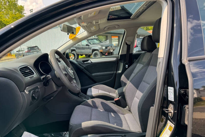 2012 Volkswagen Golf 2.5L PZEV