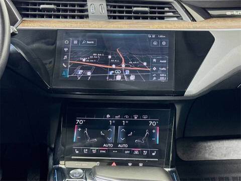 2019 Audi e-tron quattro Prestige