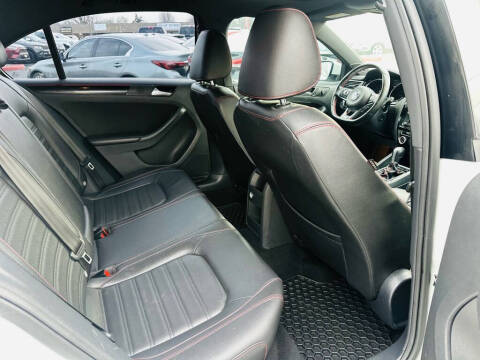 2017 Volkswagen Jetta 2.0T GLI