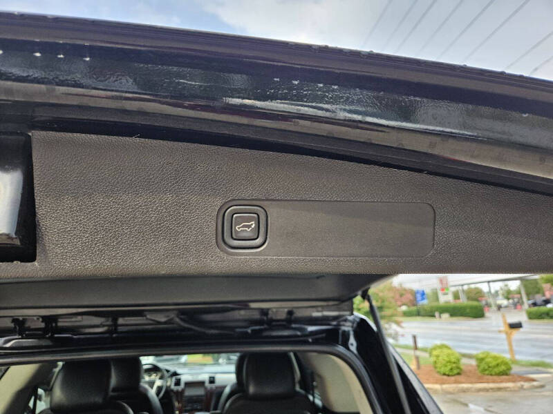 2011 Cadillac Escalade