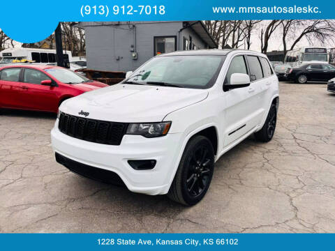 2019 Jeep Grand Cherokee for sale at M&M's Auto Sales & Detail in Kansas City KS