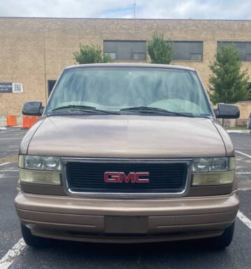 2002 GMC Safari SLE