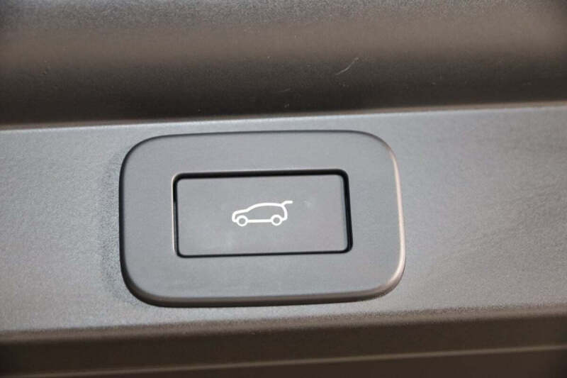 2024 Land Rover Range Rover P400 SE