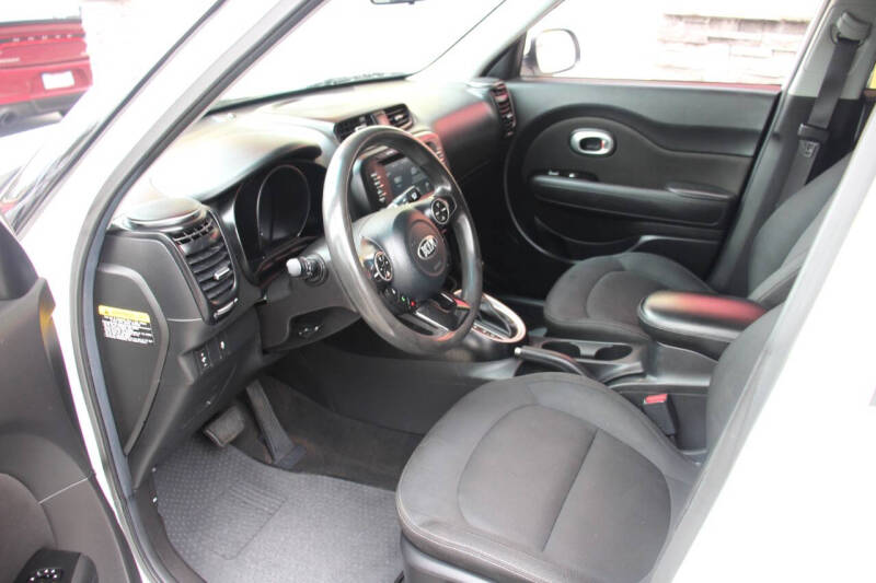 2019 Kia Soul +