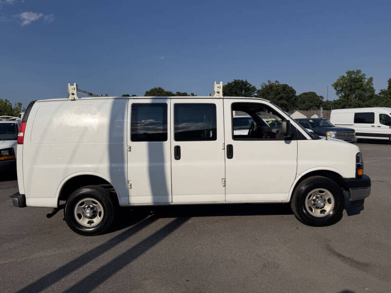 2017 Chevrolet Express 2500