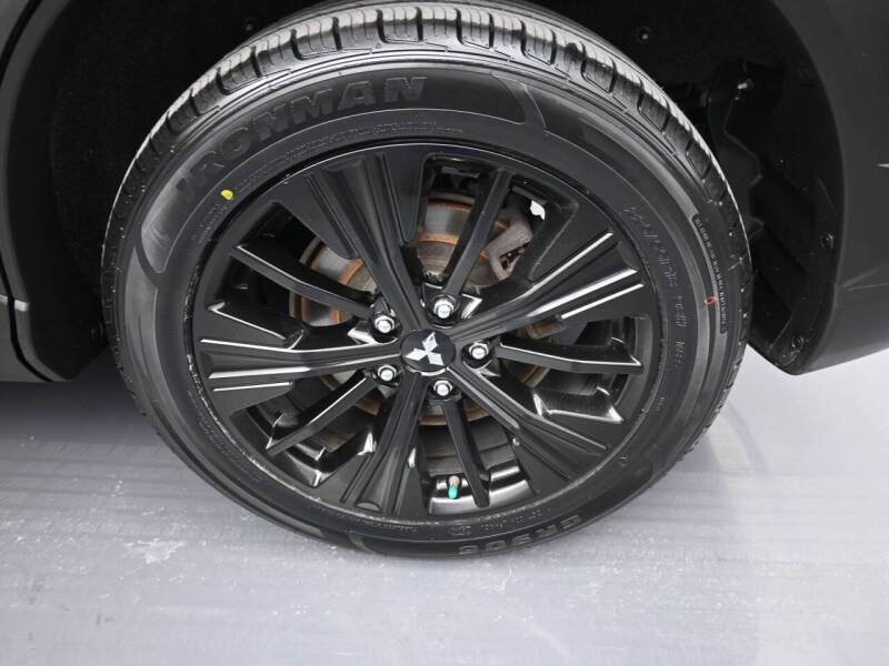 2020 Mitsubishi Eclipse Cross LE