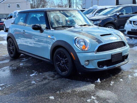 2013 MINI Hardtop for sale at Sunrise Used Cars INC in Lindenhurst NY