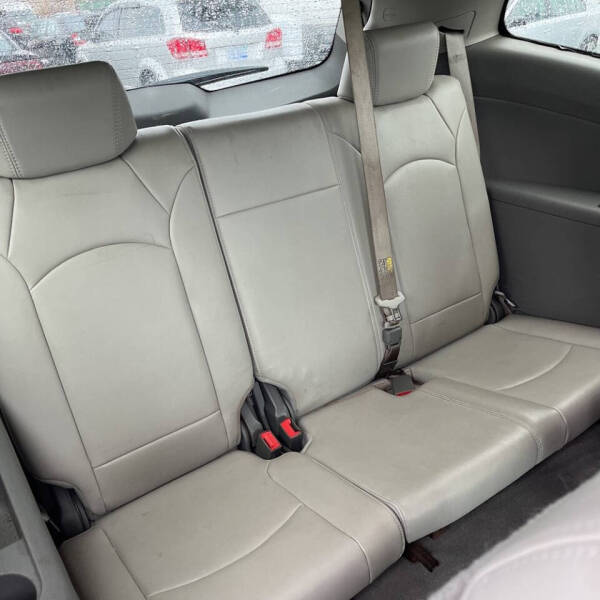 2010 Chevrolet Traverse LT