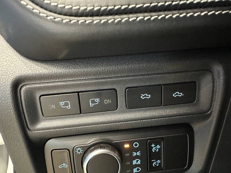 2023 Ford F-150 Lightning XLT