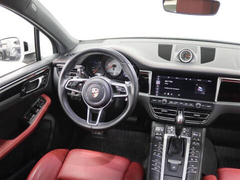 2020 Porsche Macan S