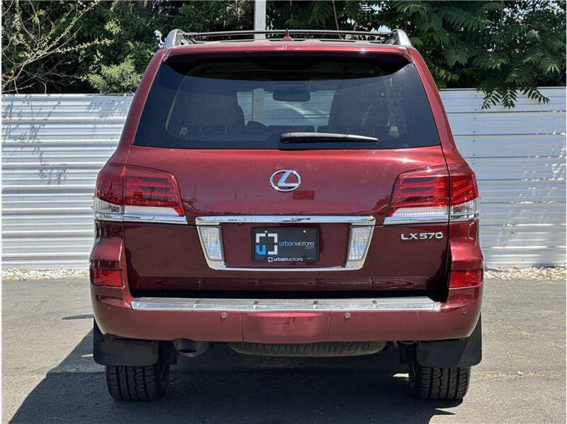 2013 Lexus LX 570