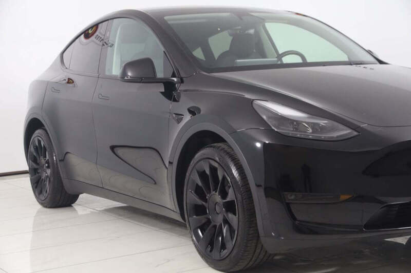 2025 Tesla Model Y Long Range