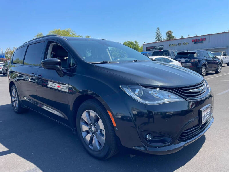 2018 Chrysler Pacifica Hybrid Limited