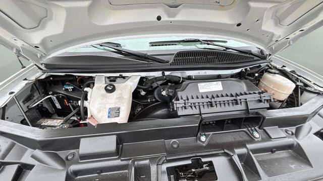 2024 GMC Savana 2500