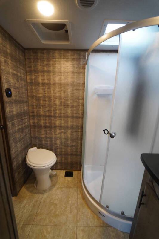 2022 F0REST RIVER ROGUE