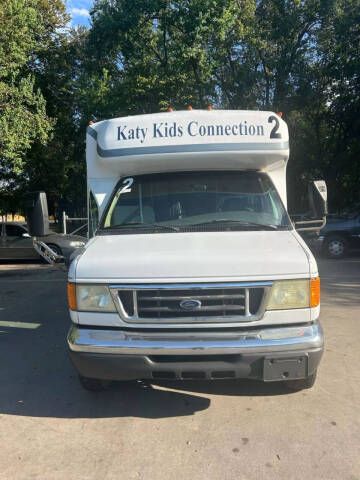 2005 Ford E-Series E-450 SD