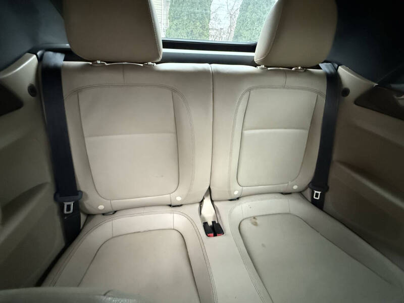 2013 Volkswagen Beetle Convertible 2.5L