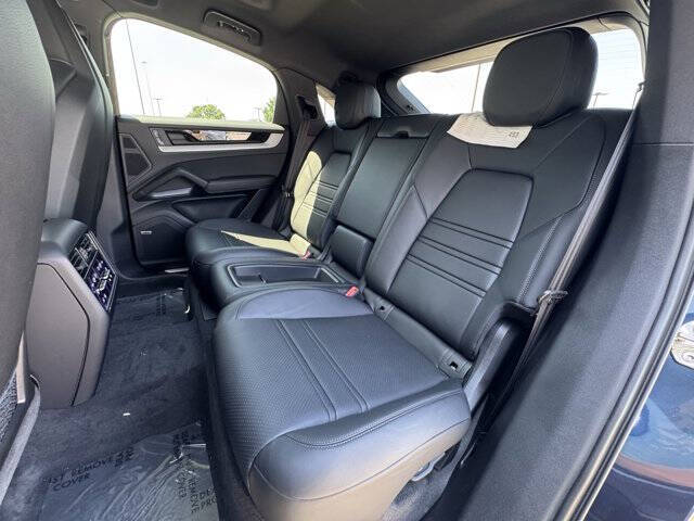 2025 Porsche Cayenne Coupe