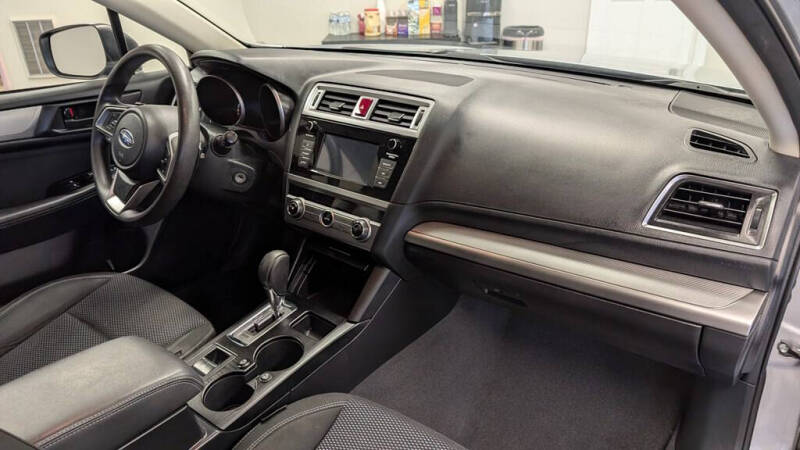 2018 Subaru Outback 2.5i