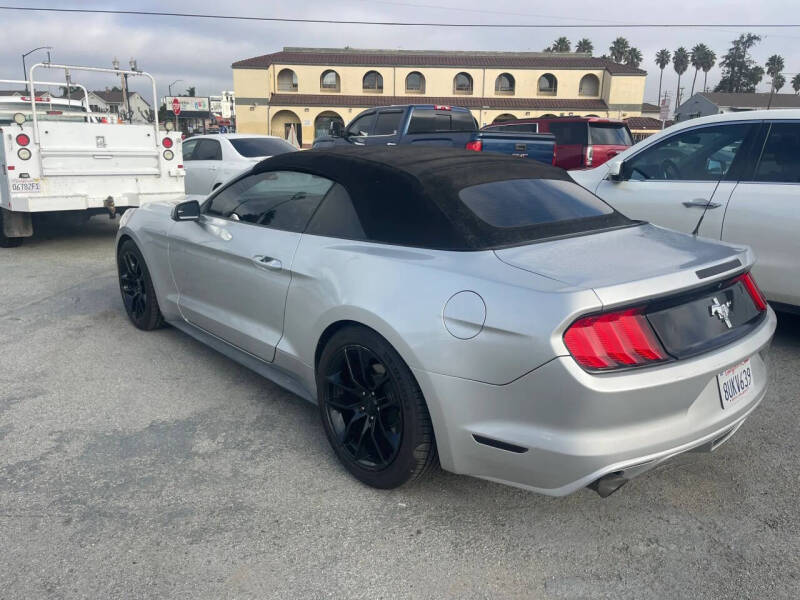 2016 Ford Mustang V6