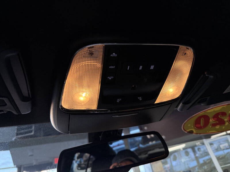 2020 Dodge Charger Scat Pack