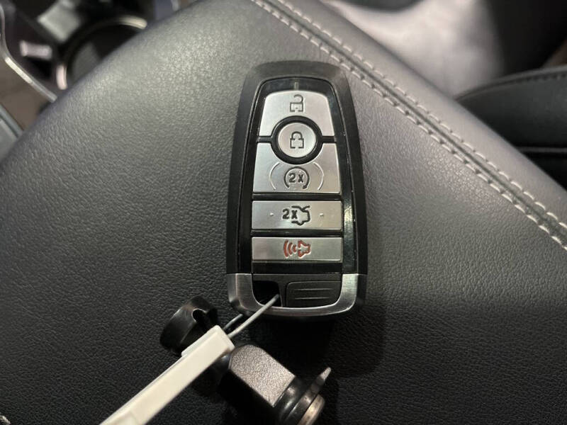 2019 Ford Edge Titanium