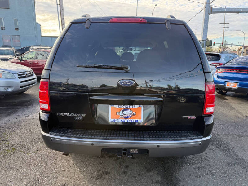 2005 Ford Explorer XLT