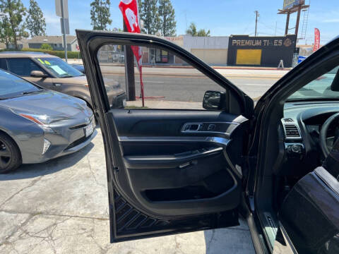 2017 Ford Explorer Sport