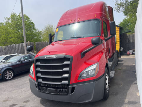 2018 Freightliner Cascadia for sale at Watson's Auto Wholesale in Kansas City MO