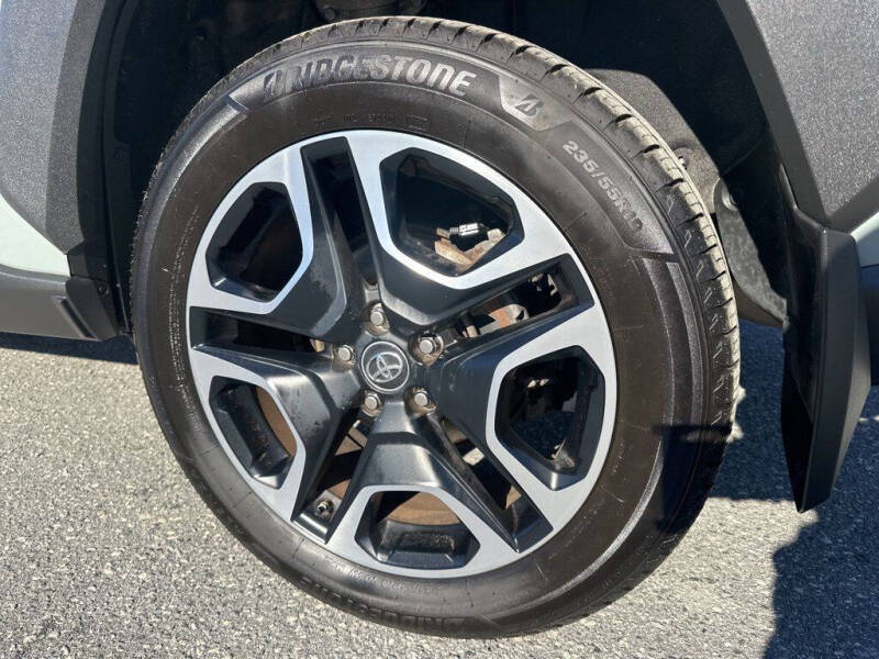 2019 Toyota RAV4 Adventure