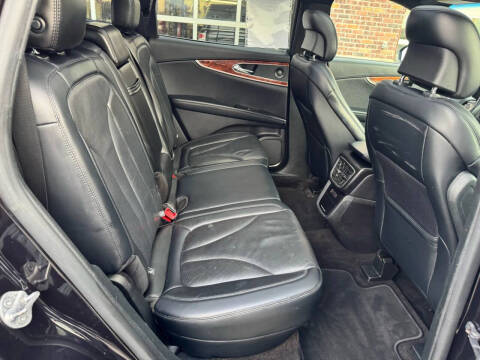 2019 Lincoln Nautilus Reserve