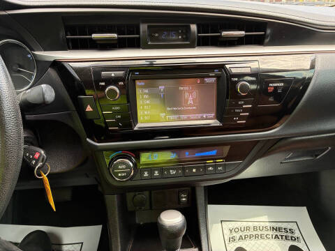 2015 Toyota Corolla LE