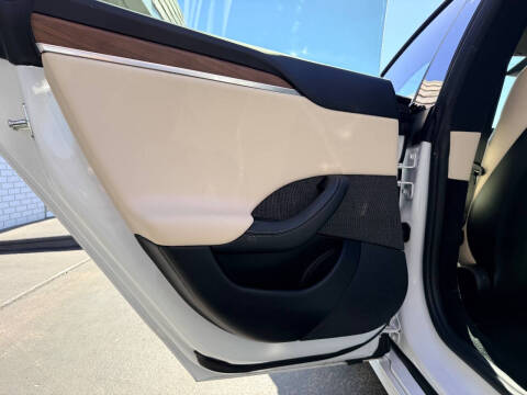 2021 Tesla Model S Plaid