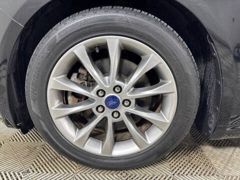 2017 Ford Fusion Energi Titanium