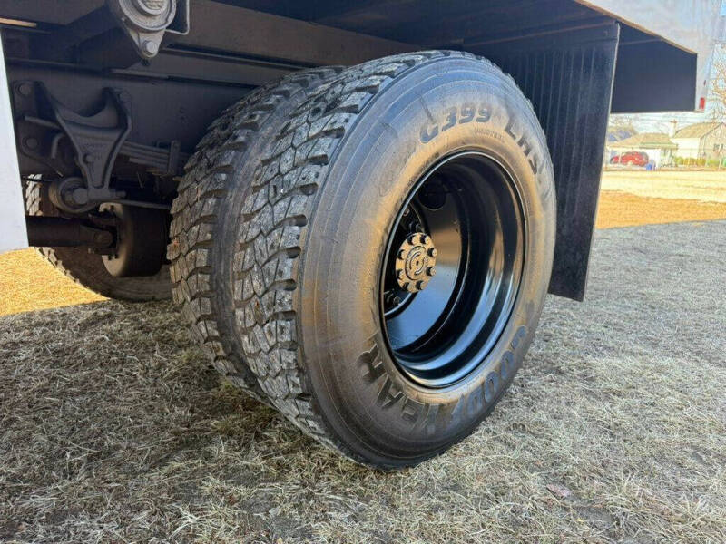 2013 Ford F-650 Super Duty