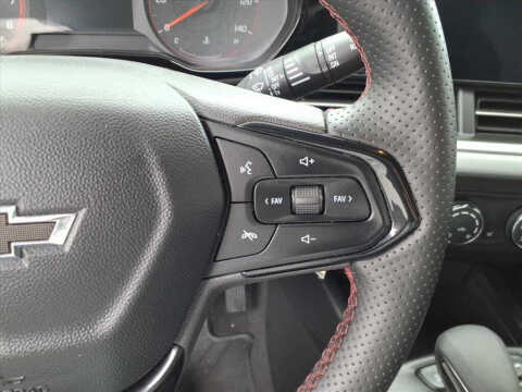 2025 Chevrolet Trax RS