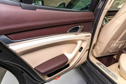 2016 Porsche Panamera