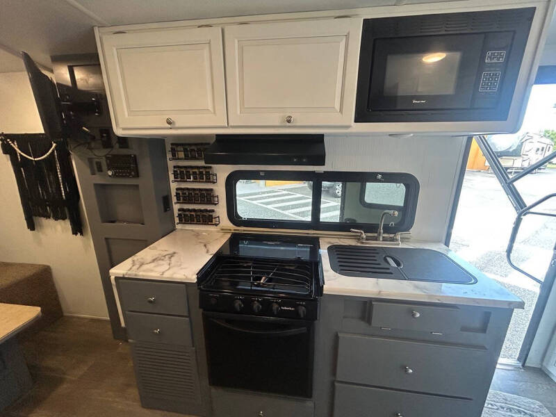 2019 Flagstaff 21FBRS Micro Lite